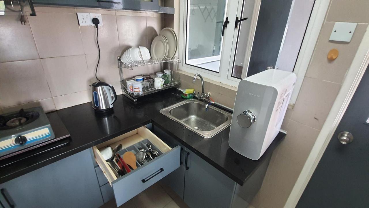 Homestay Jalan Tun Razak Walking Distance Ijn, Hkl, Mrt Station, Kpj, Perkeso, Bernama, Tabung Darah, Istana Budaya Kuala Lumpur Exterior foto